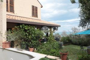 6 LOCALI A GROTTAMMARE