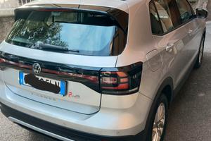 Volkswagen T-CROSS full optional anno 2023