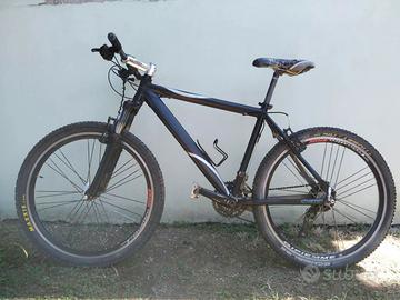 Bicicletta Mountain bike cross country 