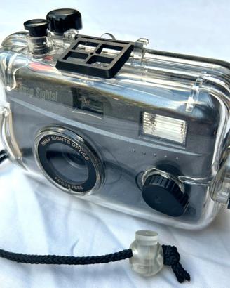 Macchina fotografica analogica subacquea