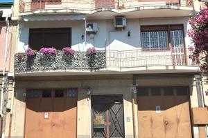 Appartamento ad Aci Sant' Antonio