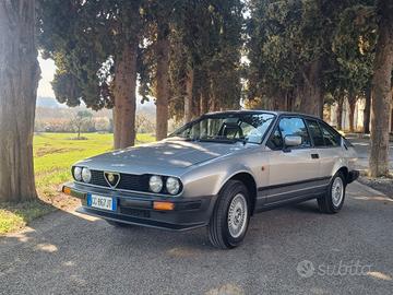 Alfa Romeo Alfetta GTV 2.0