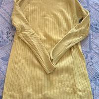 maglione giallo
