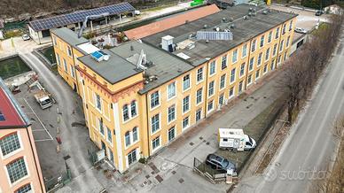 NEGOZIO A ROÈ VOLCIANO