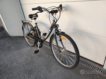 city bike elettrica Nilox con ruote da 26"