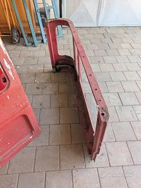BJ40 fiancata alta sinistra porte ambulanza