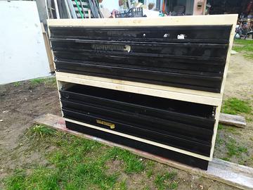 Cassettiera metallica