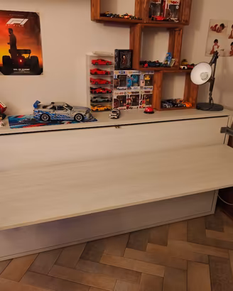 letto a scomparsa  con scrivania