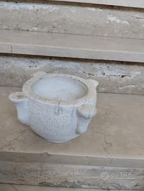 Mortaio in pietra senza pestello