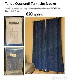 Set di due tende oscuranti termice blu celeste