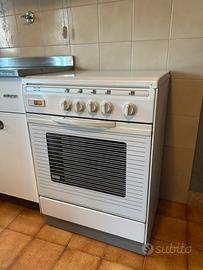 Cucina a gas De Longhi