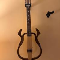 Sojing Silent Guitar (Prezzo di realizzo €70)