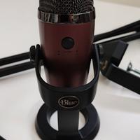 Microfono Yeti Nano più Braccio sonor e luce led 