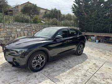 Alfa Romeo Stelvio marzo 2025