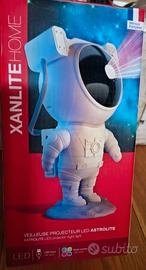 XANLITE ASTROLITE LED Proiettore Astronauta