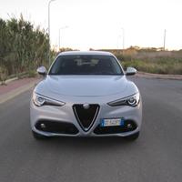 Alfa Romeo Stelvio 2.2 Turbodiesel 190 CV AT8 Q4 B
