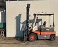 carrello-elevatore-elettrico