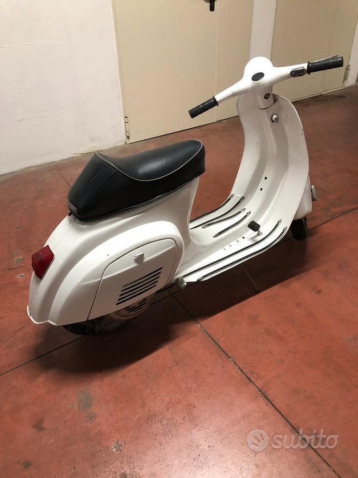 Piaggio Vespa 50 R (V5A1) usata in vendita