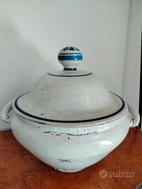 Zuppiera antica in ceramica di Caltagirone