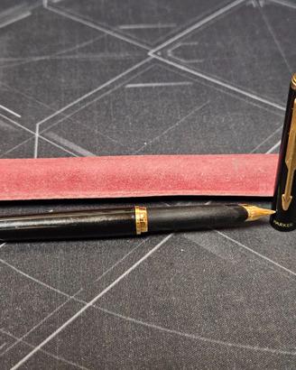 Parker 95 penna stilografica vintage nera e oro