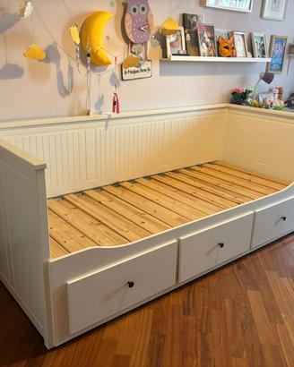 HEMNES DIVANO LETTO IKEA