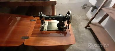 macchina da cucire Pfaff con mobile