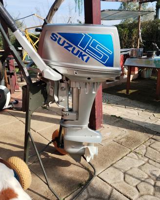 Barca motore e carrello