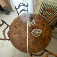 Tavolo circolare in noce