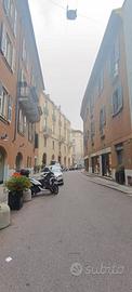 Box / Garage di 11 m² a Milano