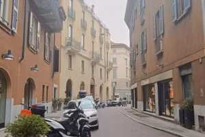 Box / Garage di 11 m² a Milano