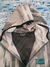 tuta ea7