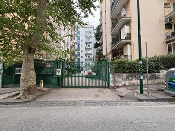 3 LOCALI A NAPOLI