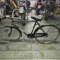 Bicicletta Regina da uomo con freni a bacchetta