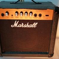 amplificatore chitarra Marshall valvestate10