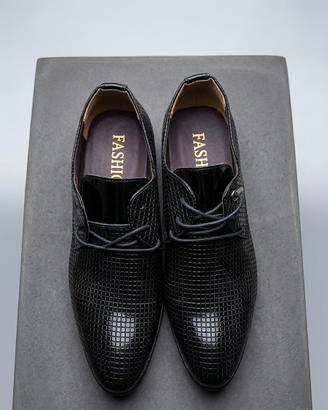 Scarpe Derby Nere Texture Quadri Lucida
