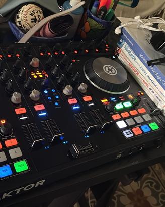 Traktor s4 mk2