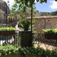 Casa indipendente in via Mercato, 1