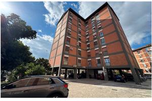 Quadrilocale, ascensore e p.auto coperto