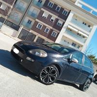Grande Punto 1.2 Fire 8V  Navigatore cerchi 17
