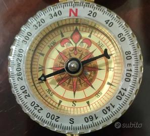 Bussola tascabile vintage in ottone impermeabile 