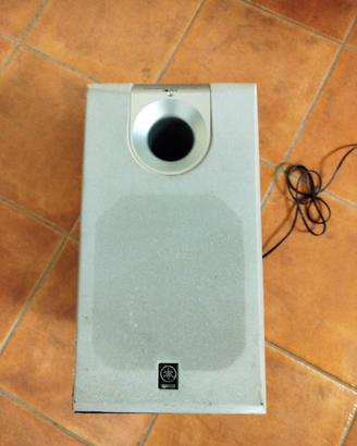 subwoofer YAMAHA SW P130