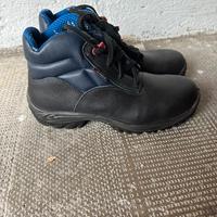 Scarpe   di  lavoro