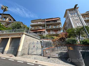 2 LOCALI A CHIAVARI