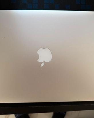 MacBook Air 13" 2017 (i5, 8GB)