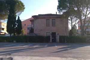 Casa indipendente di 293 m² con più di 5 locali e 