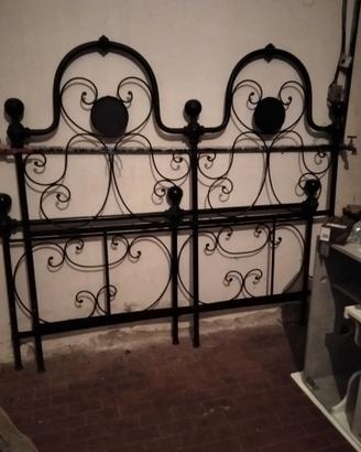 letto in ferro battuto antico