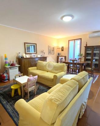 CASA SEMINDIPENDENTE A VEROLANUOVA