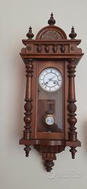 Orologio a pendolo antico 