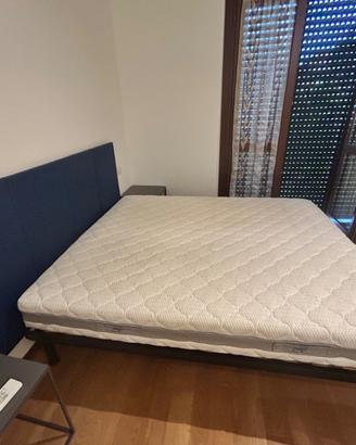 Materasso e letto con doghe