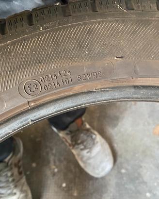 Gomme Michelin CrossClimate 225/45 R17)।